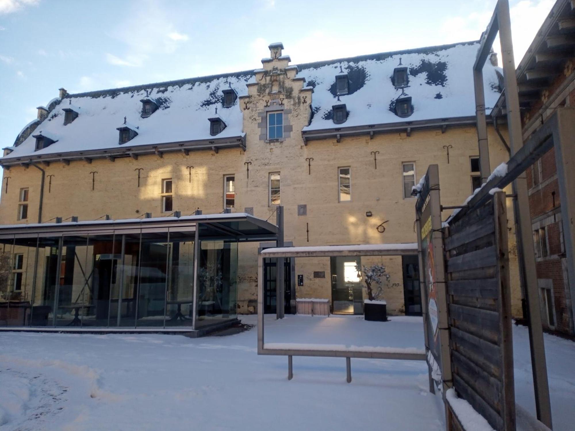 Hotel Kolmojen Sint-Truiden Exterior foto